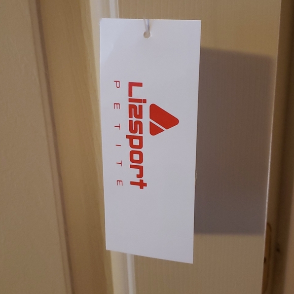 NWT Liz Claiborne LizSport Petite Black Turtleneck - Picture 4 of 6